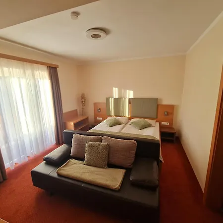 Panorama Hof Sereinig לינה וארוחת בוקר *